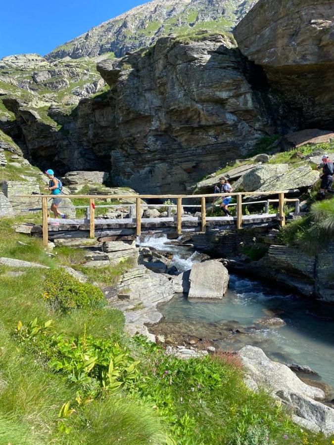 Rifugio Casa Di Caccia Villa Noasca Luaran gambar