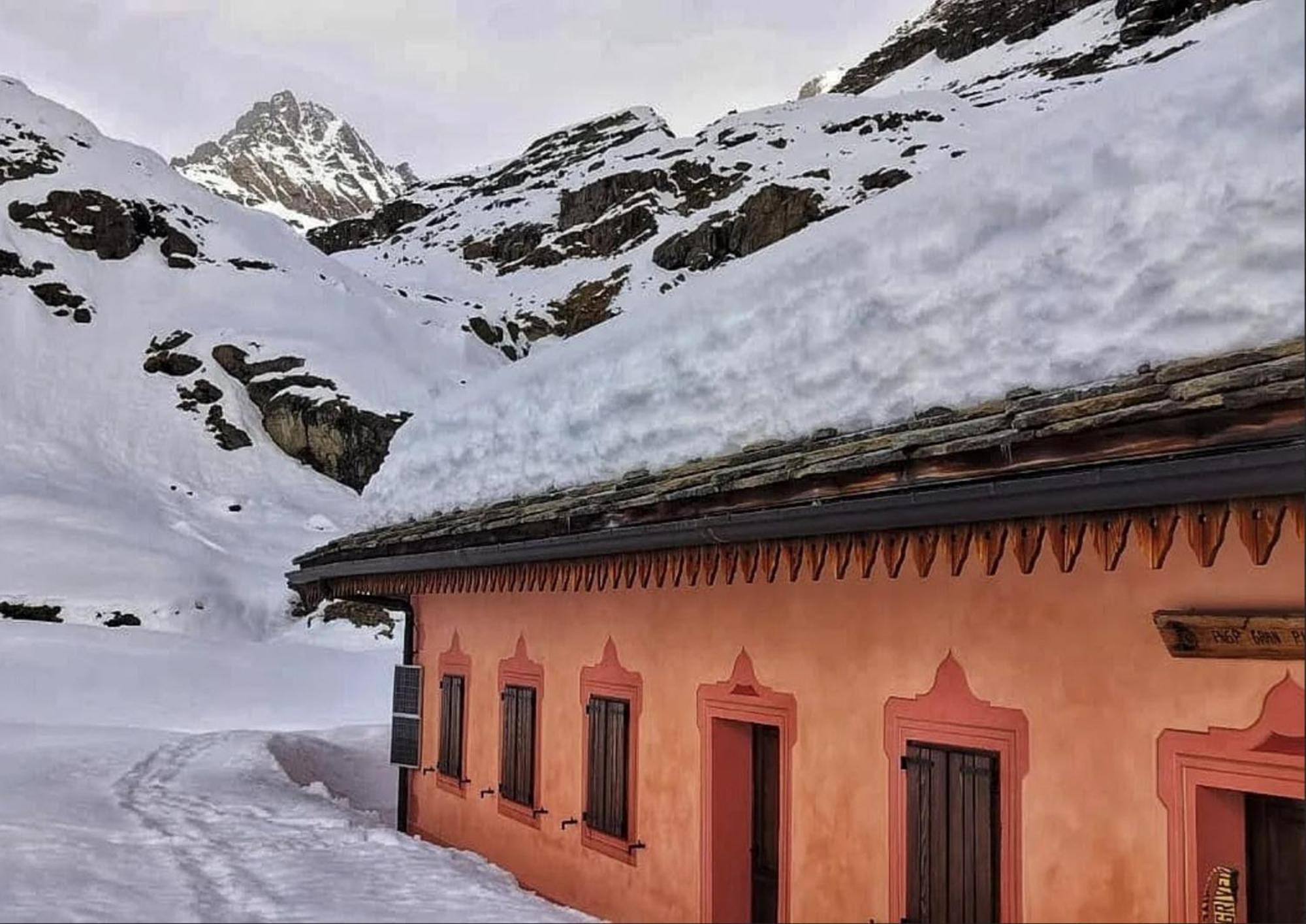 Rifugio Casa Di Caccia Villa Noasca Luaran gambar